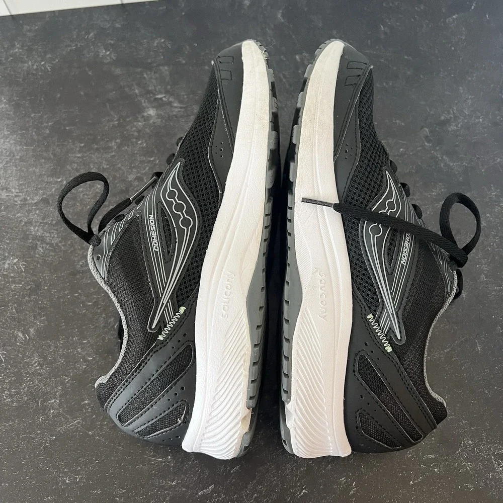 Saucony Cohesion 15 Womens 9 WIDE Black Sneakers Shoes Gym Running Walking - EUC - Picture 3 of 13